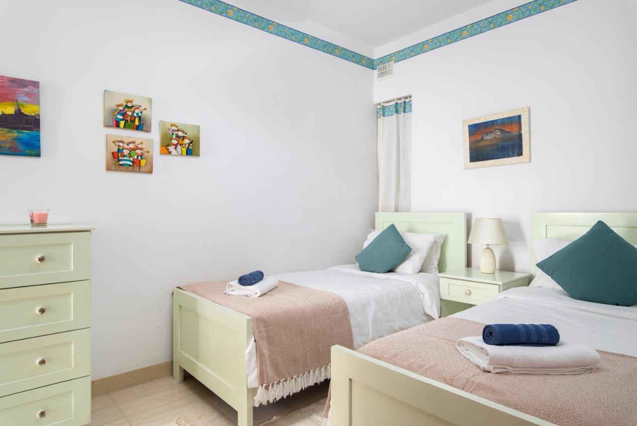 Modern 2Br Apartment Close To Sea, In The Heart Of Sliema Bagian luar foto