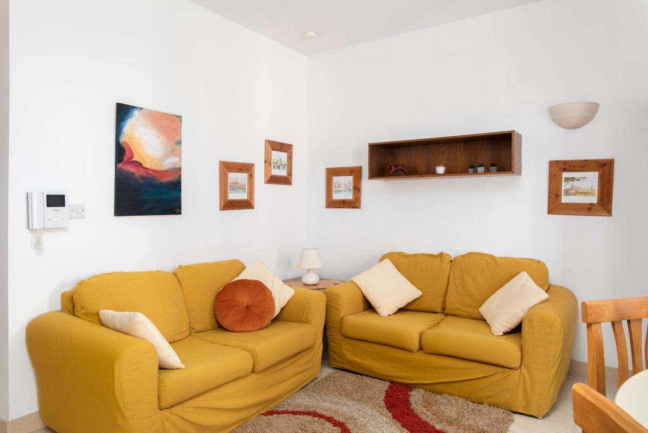 Modern 2Br Apartment Close To Sea, In The Heart Of Sliema Bagian luar foto